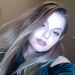 Meet your Posher, Hope